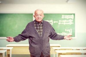 Кому полагается досрочная преподавательская пенсия?